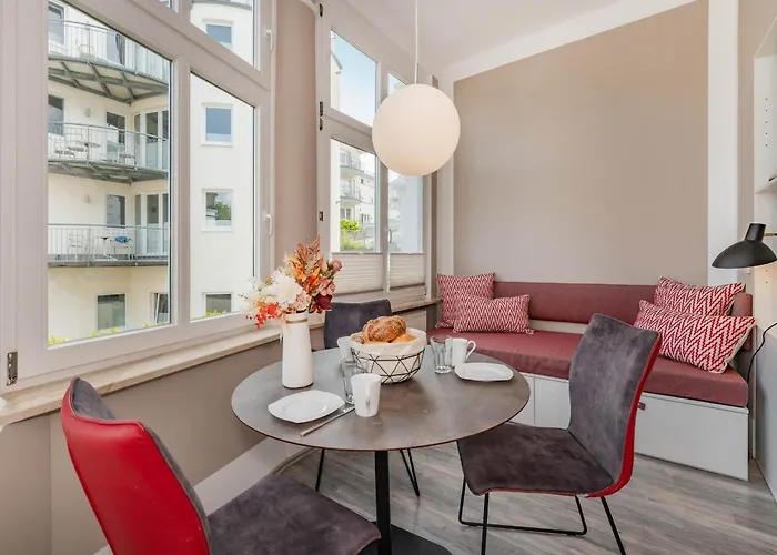 Carmen Bernstein 公寓 *